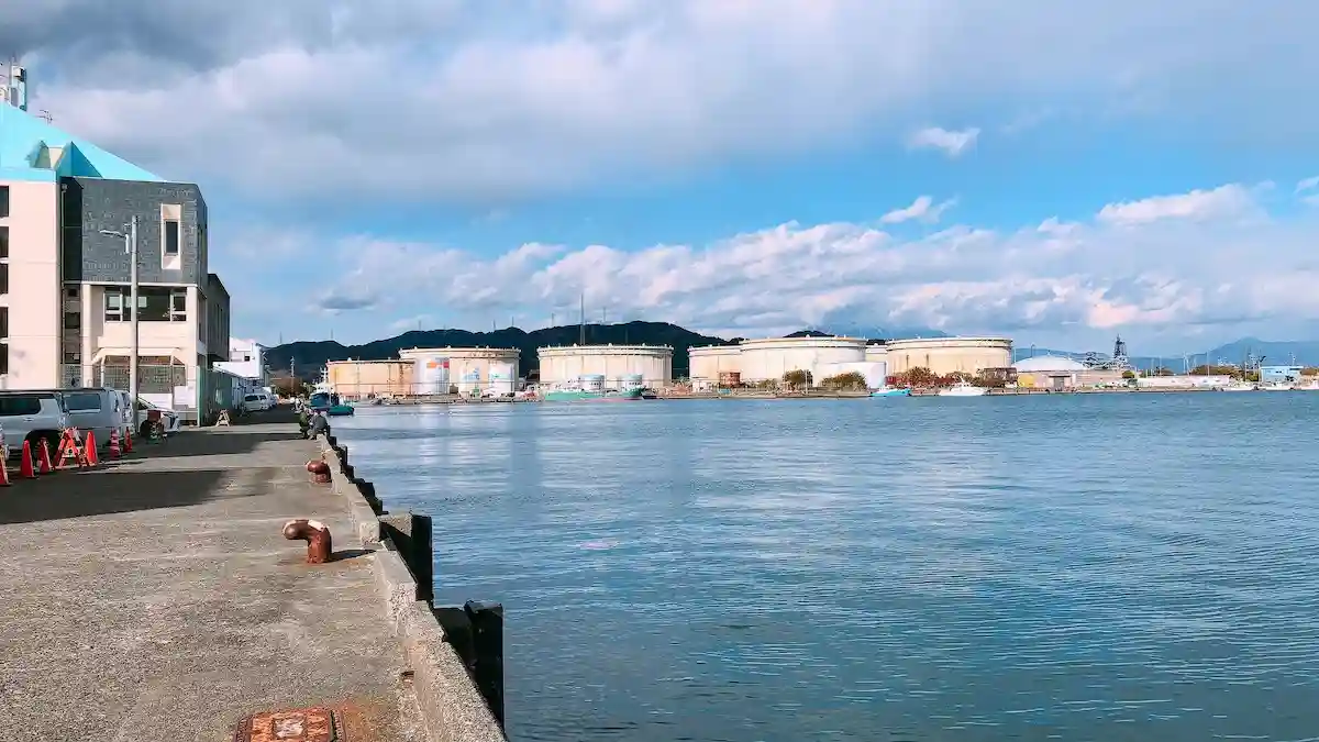 江尻埠頭（河岸の市前）の釣り場・ポイント／静岡・清水・江尻